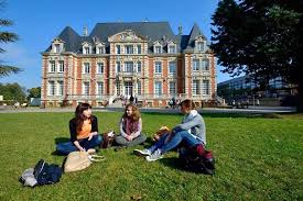 NEOMA Business School